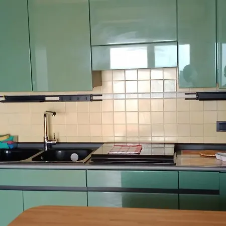 Apartamento Giardino 4 *