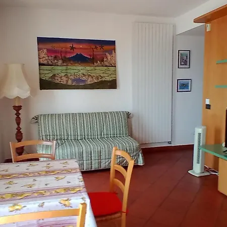 Giardino 4 דירה *